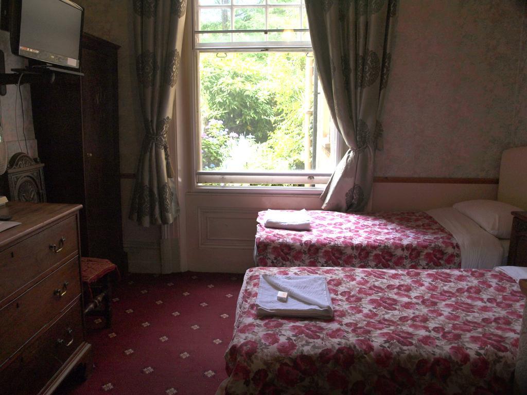 Oakley Hotel London Room photo